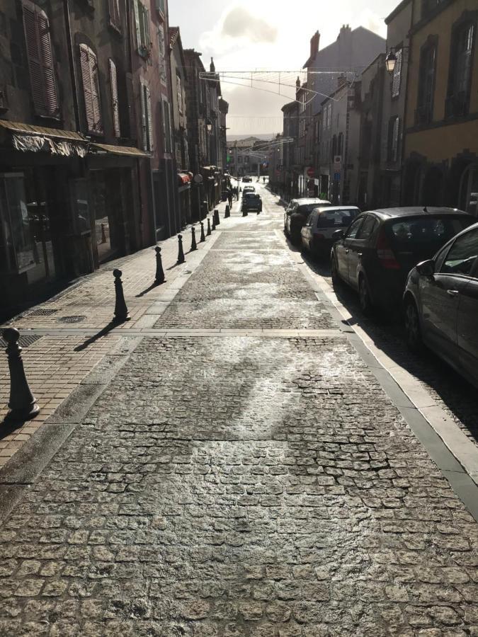 3 Chambres En Lit Double, 6 Personnes, Dans Appartement Entierement Renove, 70 M2 , Wifi,Climatisation, Tres Calme , Tout Equipe,Lit Bebe Clermont-Ferrand Buitenkant foto
