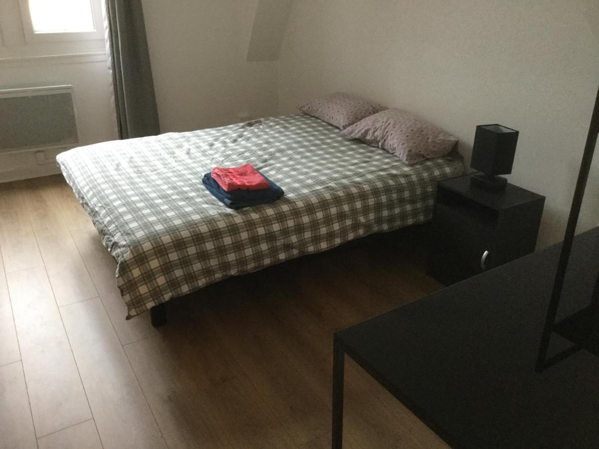 3 Chambres En Lit Double, 6 Personnes, Dans Appartement Entierement Renove, 70 M2 , Wifi,Climatisation, Tres Calme , Tout Equipe,Lit Bebe Clermont-Ferrand Buitenkant foto