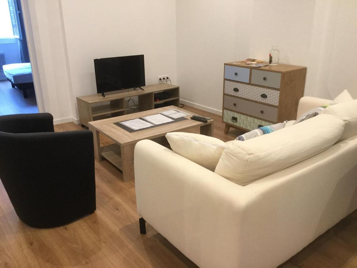 3 Chambres En Lit Double, 6 Personnes, Dans Appartement Entierement Renove, 70 M2 , Wifi,Climatisation, Tres Calme , Tout Equipe,Lit Bebe Clermont-Ferrand Buitenkant foto